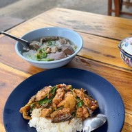 ข้าวต้มปลาอินทรี เจ้เป็ด