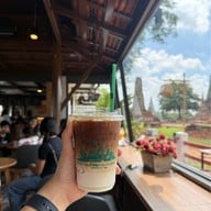 เรือนมยุรา