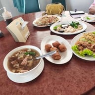เมนูของร้าน ร่ำรวยโภชนา อุดมสุข 56/1
