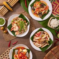 ฮ่มไม้ส้มตำ ดำเนินสะดวก