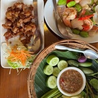 เยี่ยมใต้ South Cuisine -