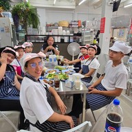 บรรยากาศ แป๊ะเบี้ยว ข้าวขาหมูหมั่นโถว SARAPEE CHANGMAI