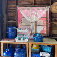 ข้าวแกงเฮือนไม้ -