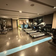 The Quarter On Nut by UHG