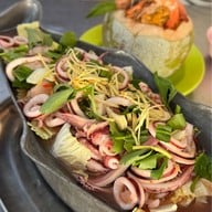 ไต๋อวน อาหารทะเลสดจากชาวประมงพื้นบ้าน จอมเทียน พัทยา