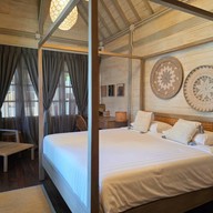 Pineapple Lazy Beach Villas