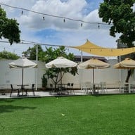 บรรยากาศ The Summer House Ayutthaya เกาะเรียน