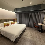 The Quarter On Nut by UHG