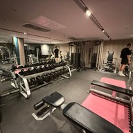 The Quarter On Nut by UHG