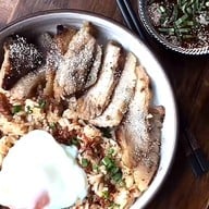 BEYOND CAFE  (บียอนด์ คาเฟ่ กาแฟ เค้ก) สาขาอาชีวะ