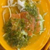 ซุปเปอร์ยำ ยำทุกอย่าง 20 บาท ตลาดนัดเลียบด่วนแดนเนรมิต