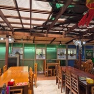 บรรยากาศ ครัวกำปั่นเขาใหญ่