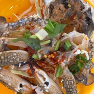 ซุปเปอร์ยำ ยำทุกอย่าง 20 บาท ตลาดนัดเลียบด่วนแดนเนรมิต