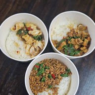 กะเพราขุนช้าง บางขุนนนท์ บางขุนนนท์