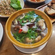 ไก่ย่างเสือใหญ่ รัชดาภิเษก