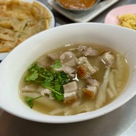 เมนูของร้าน ก๋วยจั๊บเอกไพลิน ศรีนครินทร์