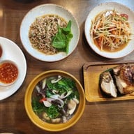 ไก่ย่างเสือใหญ่ รัชดาภิเษก