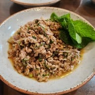 ไก่ย่างเสือใหญ่ รัชดาภิเษก