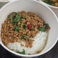 กะเพราขุนช้าง บางขุนนนท์ บางขุนนนท์