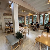Mai Pra Dit Coffee And Bistro