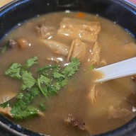โกตี๋ข้าวมันไก่อุทัยธานี