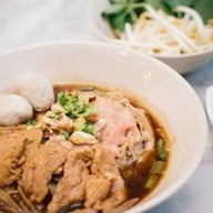 ก๋วยเตี๋ยวเรือกลางกรุง The Walk Rajapruek ชั้น 2