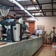 บรรยากาศ butch's coffee  อาคารวังเด็ก3 วิภาวดีซอย5 แยก1