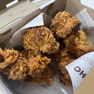 BHC Chicken (บีเอชซี ชิคเก้น) Delivery Hub ทองหล่อ