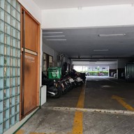 หน้าร้าน butch's coffee  อาคารวังเด็ก3 วิภาวดีซอย5 แยก1
