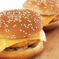 206 BURGER (หน้าโรงแรมฮ๊อปอินน์)
