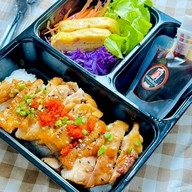 Ninja Cha x Khao - นินจา ชากะข้าว สายไหม หทัยราษฎร์