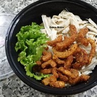เมนูของร้าน Aroi หมี่ไก่ฉีก