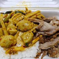 เมนูของร้าน หมูทอดเจ๊จง พัฒน์พงศ์ (Patpong)