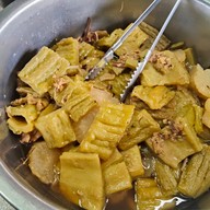 บรรยากาศ ระย้าก๋วยเตี๋ยวไก่มะระ