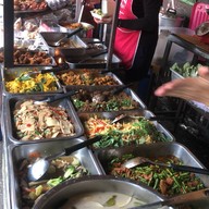 เมนูของร้าน นายเพทาย ไก่ทอด