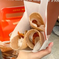 ขนมเบื้องหวานผึ้งน้อย เซ็นทรัลเวิลด์ (Central World)