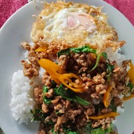 ระย้าก๋วยเตี๋ยวไก่มะระ