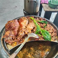 ระย้าก๋วยเตี๋ยวไก่มะระ