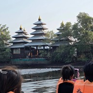 พาเพลิน