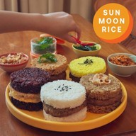 SUN MOON RICE (Thai Burger) - ลาดพร้าว 101