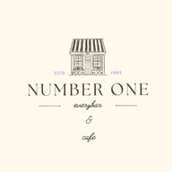 NUMBER ONE Cafe/รถตู้แดง