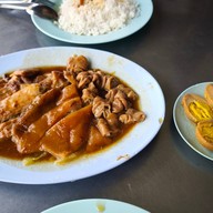 ขาหมู จ.ส.100 เซนต์หลุยส์