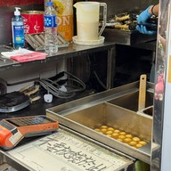 利強記北角雞蛋仔 Lee Ken Egg Waffle Jordan