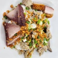 เมนูของร้าน ก๋วยเตี๋ยวต้มยำสามเหนือ ข้าวต้มแห้งคุณนิด พุทธมณฑลสาย 2