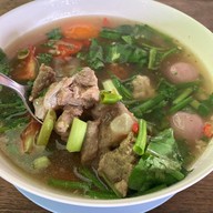 ลาบไก่บ้านโฮ่ง