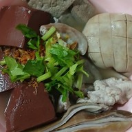 ต้มเลือดหมูป้าจันทร์