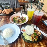 หน้าร้าน ร้านก๋วยเจ๋ง ตลาดคลองสวน 100 ปี