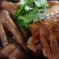 เล่นเส้น ก๋วยจั๊บน้ำข้น