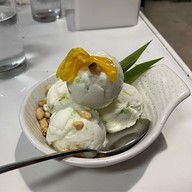 อ่าวตะเกียบ ซีฟู้ด หัวหิน หัวหิน