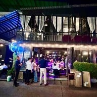 หน้าร้าน Timeout Friend Food and Beer